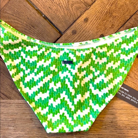 TRIANGL Bikini - Picture 3 of 4